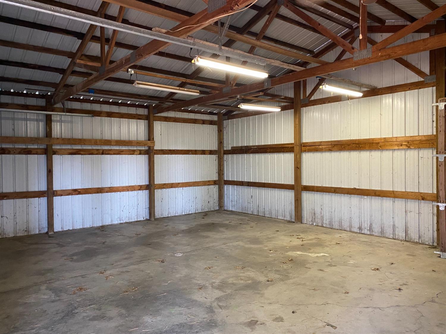 6804 Yankee Road Middletown, OH 45044 - Photo 8 of 25