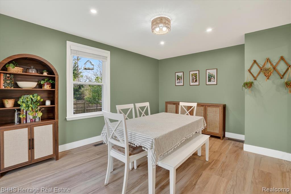5835 Warner Road Fowlerville, MI 48836 - Photo 8 of 56