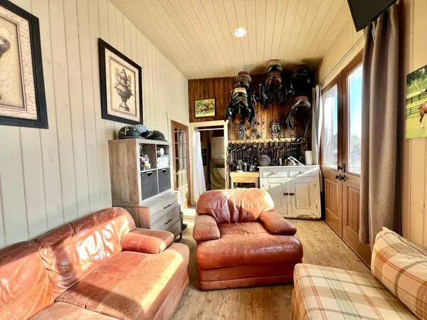 $575,000 | W10708 468th Avenue, Prescott, WI 54021