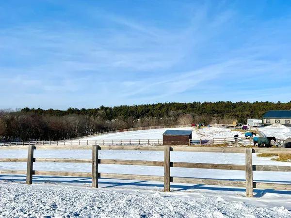 $575,000 | W10708 468th Avenue, Prescott, WI 54021