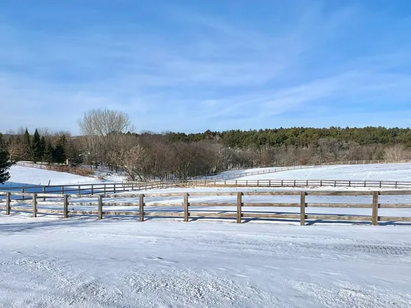 $575,000 | W10708 468th Avenue, Prescott, WI 54021