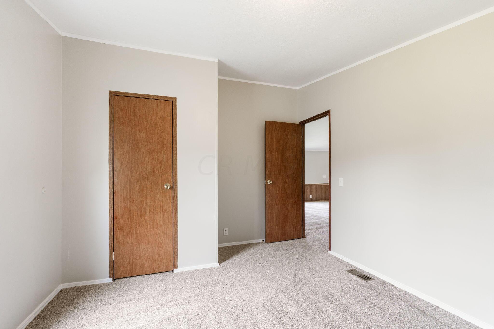 963 Bowtown Road Delaware, OH 43015 - Photo 37 of 56 963 Bowtown Rd(Interior)-33