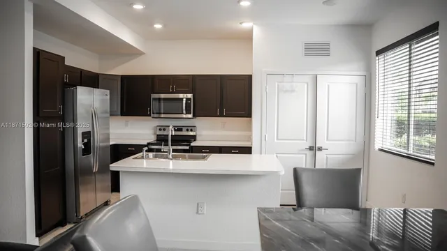 $3,650 | 1202 Northwest 208th Terrace, Unit 1202, Miami Gardens, FL 33169