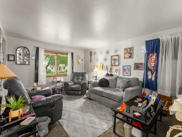 $189,900 | 1325-1327 North 15th Street, Sheboygan, WI 53081