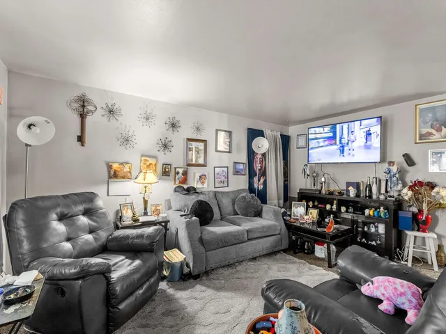 $189,900 | 1325-1327 North 15th Street, Sheboygan, WI 53081