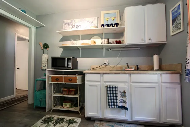 a view of walk in closet