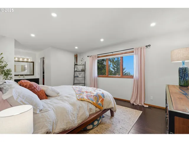 $939,900 | 21645 Southwest McCormick Hill Road, Hillsboro, OR 97123