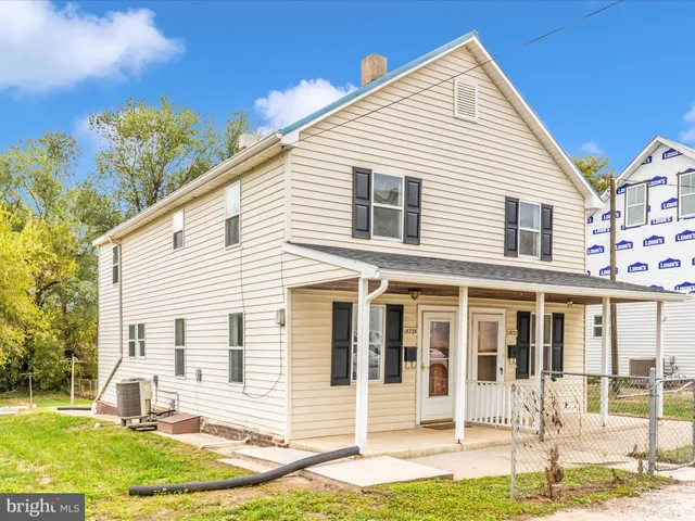 $300,000 | 15733-15735 Fenton Avenue, Williamsport, MD 21795