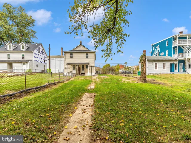 $300,000 | 15733-15735 Fenton Avenue, Williamsport, MD 21795