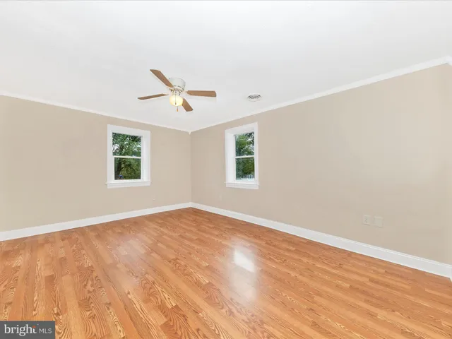 $300,000 | 15733-15735 Fenton Avenue, Williamsport, MD 21795