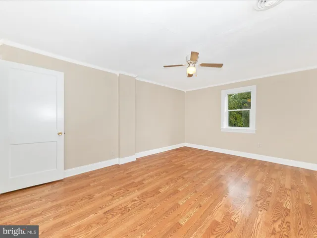 $300,000 | 15733-15735 Fenton Avenue, Williamsport, MD 21795