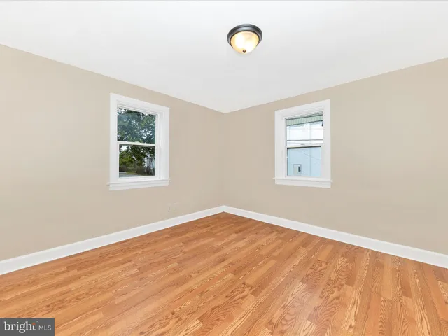 $300,000 | 15733-15735 Fenton Avenue, Williamsport, MD 21795