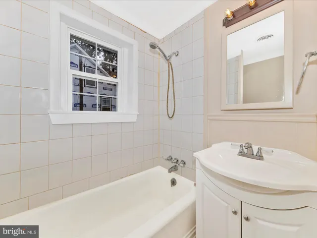 $300,000 | 15733-15735 Fenton Avenue, Williamsport, MD 21795