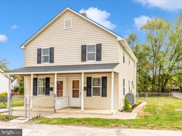 $300,000 | 15733-15735 Fenton Avenue, Williamsport, MD 21795