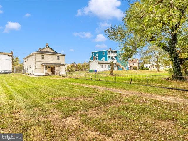 $300,000 | 15733-15735 Fenton Avenue, Williamsport, MD 21795