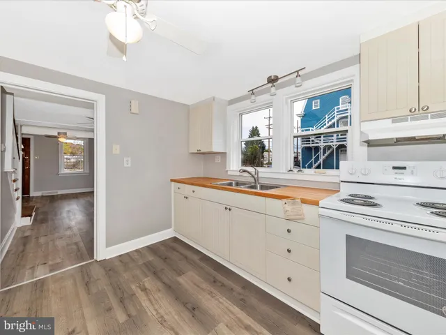 $300,000 | 15733-15735 Fenton Avenue, Williamsport, MD 21795