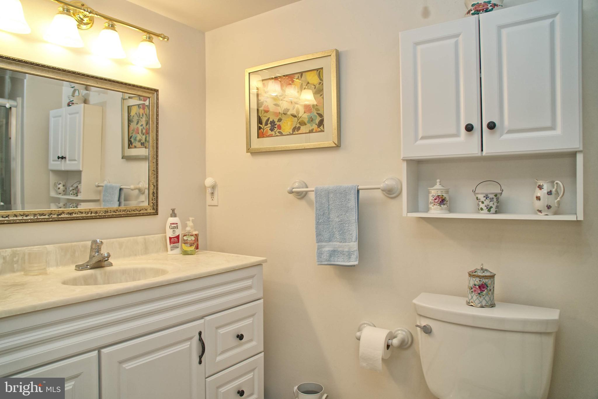 1404 Raintree Lane Malvern, PA 19355 - Photo 6 of 12 Gallery Image 6
