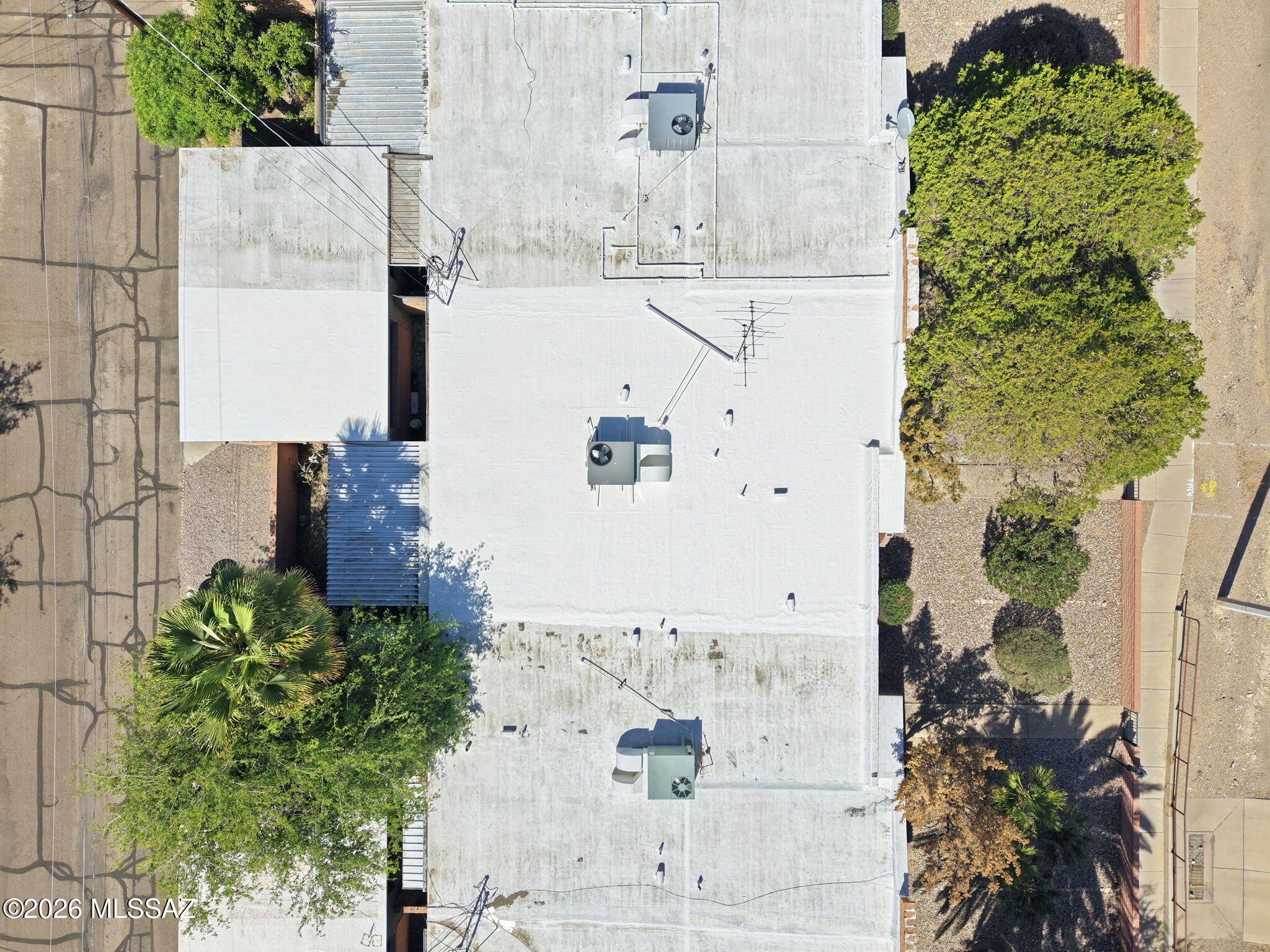 4438 East Fort Lowell Road Tucson, AZ 85712 - Photo 8 of 25 008_ListerPros
