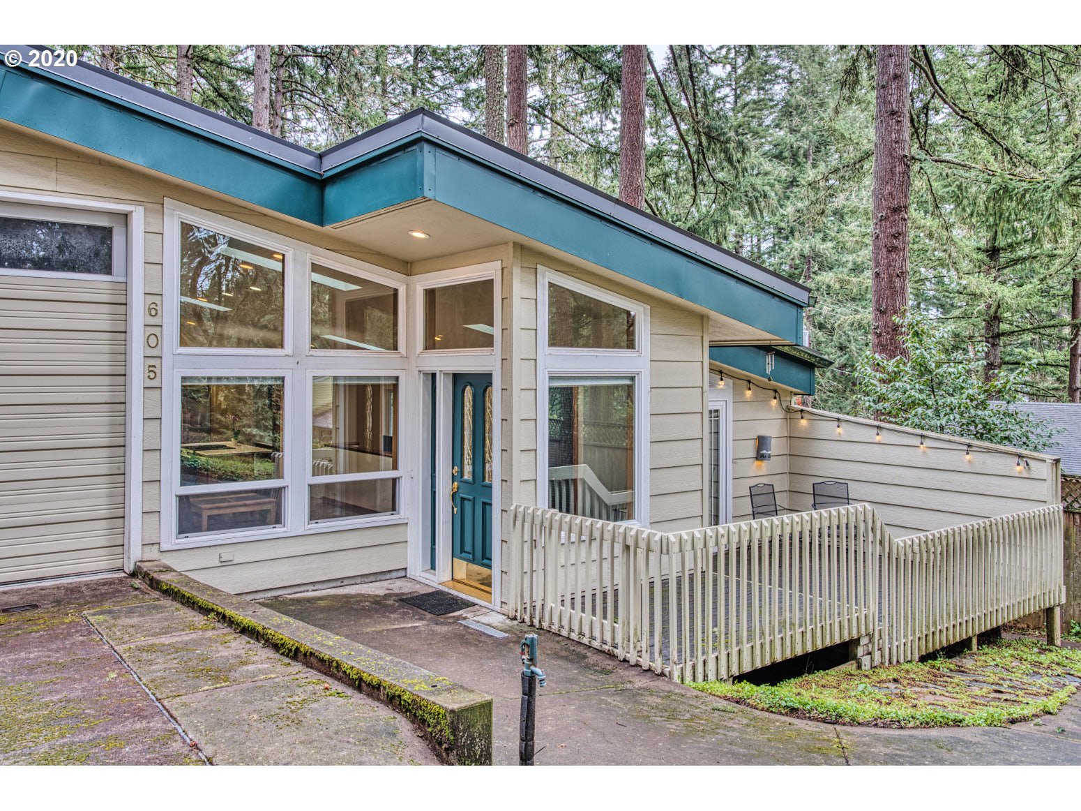 605 East 50th Avenue Eugene, OR 97405 - Photo 2 of 32