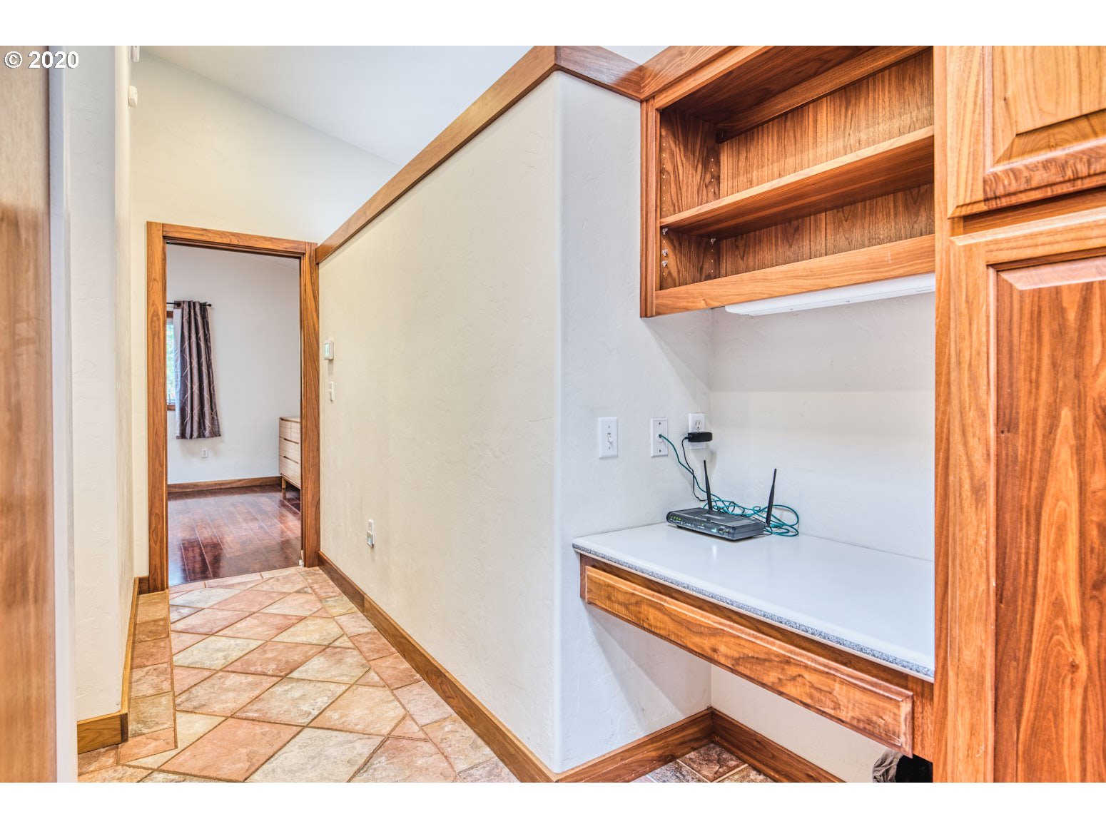 605 East 50th Avenue Eugene, OR 97405 - Photo 18 of 32