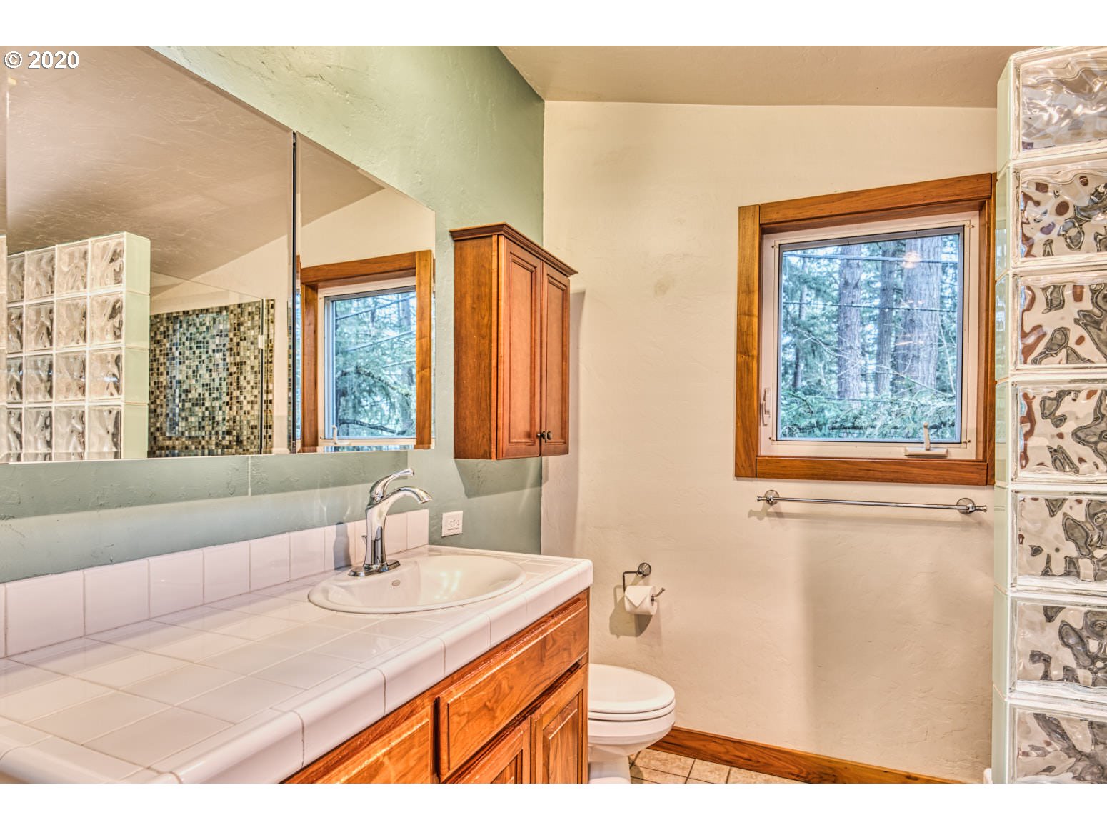 605 East 50th Avenue Eugene, OR 97405 - Photo 23 of 32