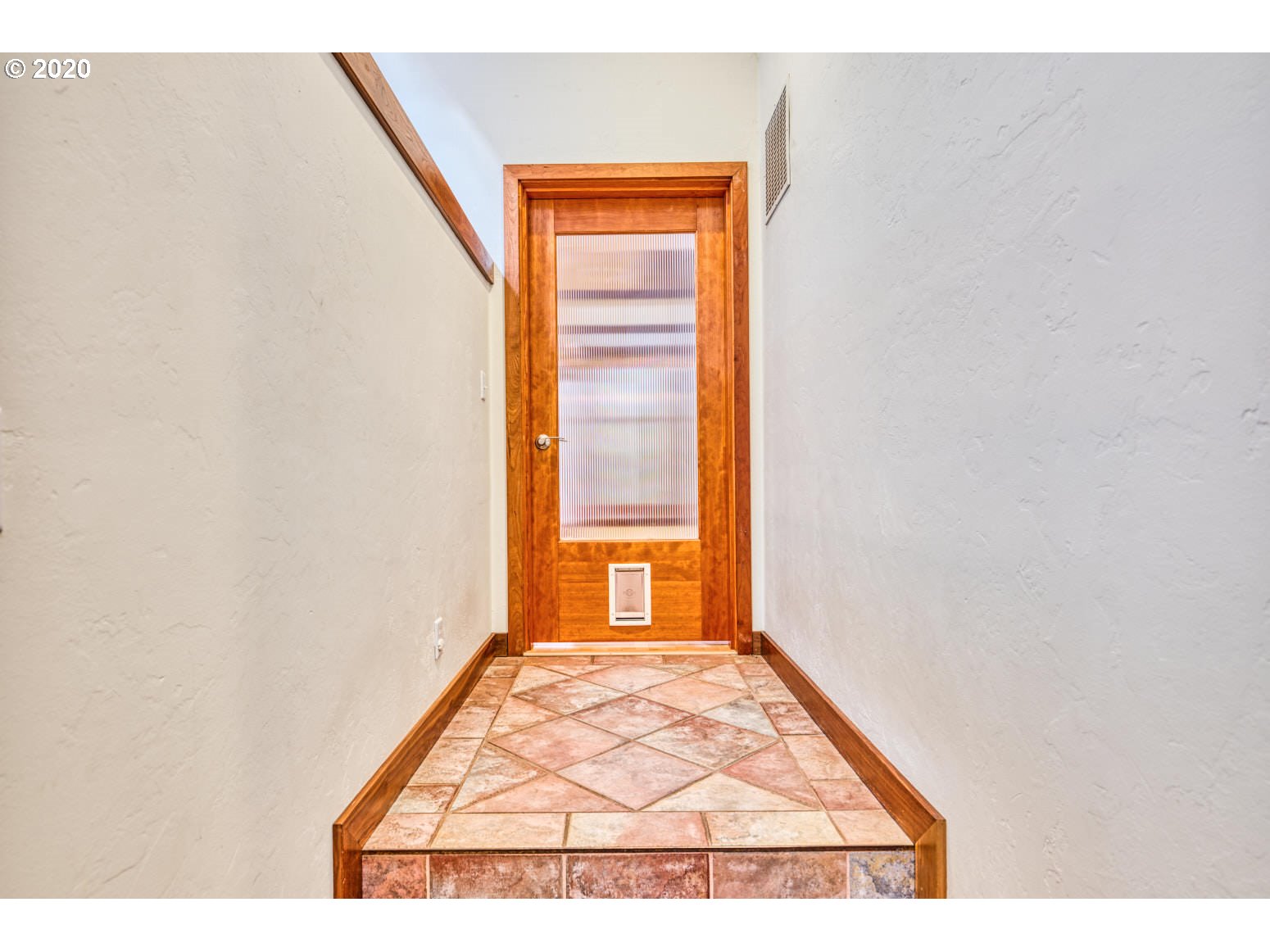 605 East 50th Avenue Eugene, OR 97405 - Photo 24 of 32