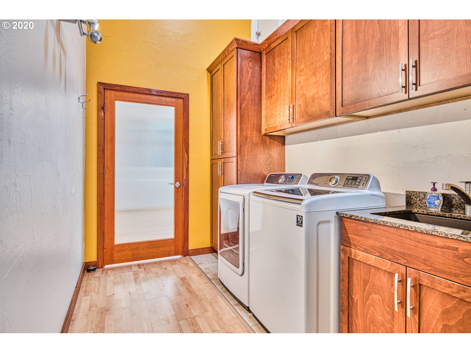 605 East 50th Avenue Eugene, OR 97405 - Photo 25 of 32