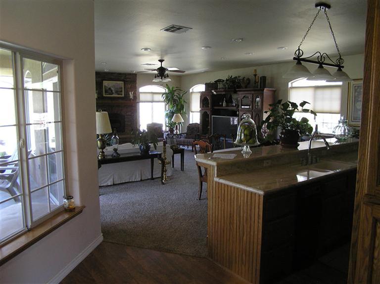 27881 Bear Valley Road Tehachapi, CA 93561 - Photo 18 of 81 Gallery Image 18