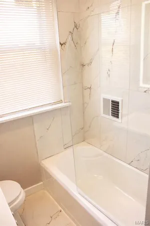 $325,000 | 1401 East Prairie Avenue, St. Louis, MO 63107