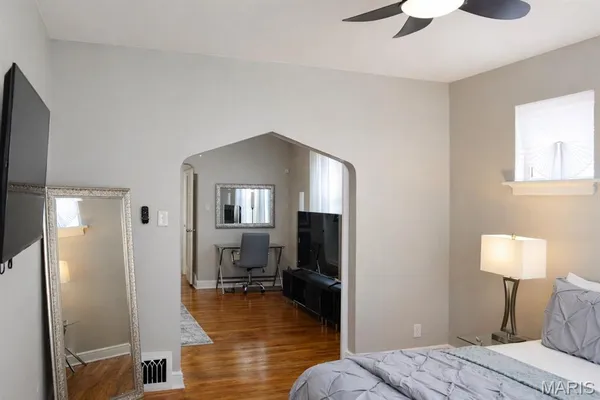 $325,000 | 1401 East Prairie Avenue, St. Louis, MO 63107