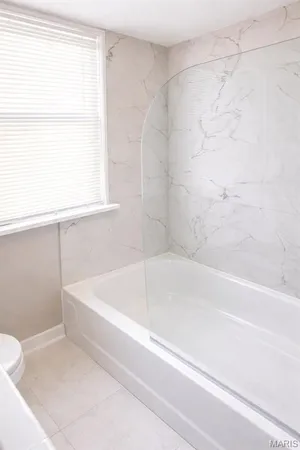 $325,000 | 1401 East Prairie Avenue, St. Louis, MO 63107