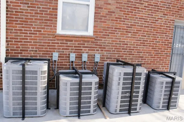 $325,000 | 1401 East Prairie Avenue, St. Louis, MO 63107