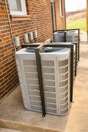 $325,000 | 1401 East Prairie Avenue, St. Louis, MO 63107