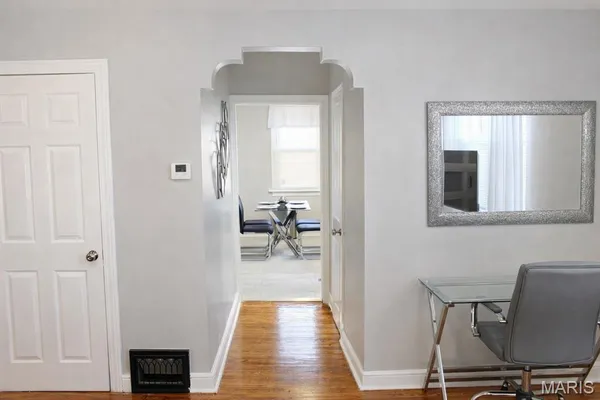 $325,000 | 1401 East Prairie Avenue, St. Louis, MO 63107