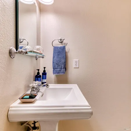 $575,000 | 30 Regents Circle, Rohnert Park, CA 94928