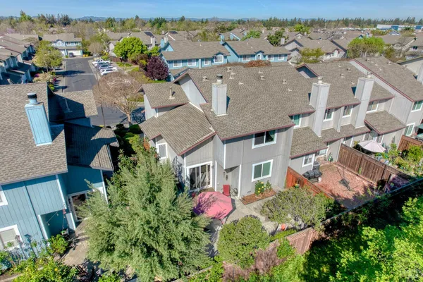 $575,000 | 30 Regents Circle, Rohnert Park, CA 94928
