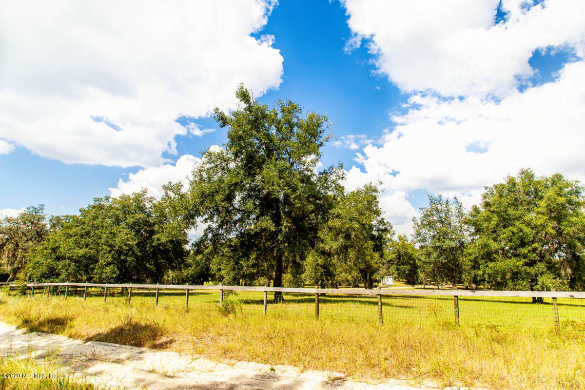 115 Windy Hills Road Hawthorne, FL 32640 - Photo 3 of 12 5jpg
