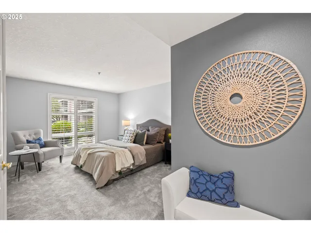 $299,000 | 15420 Northeast Knott Street, Unit 2, Portland, OR 97230