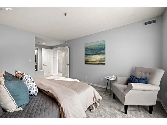 $299,000 | 15420 Northeast Knott Street, Unit 2, Portland, OR 97230