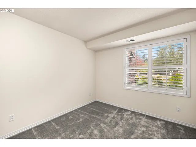 $299,000 | 15420 Northeast Knott Street, Unit 2, Portland, OR 97230