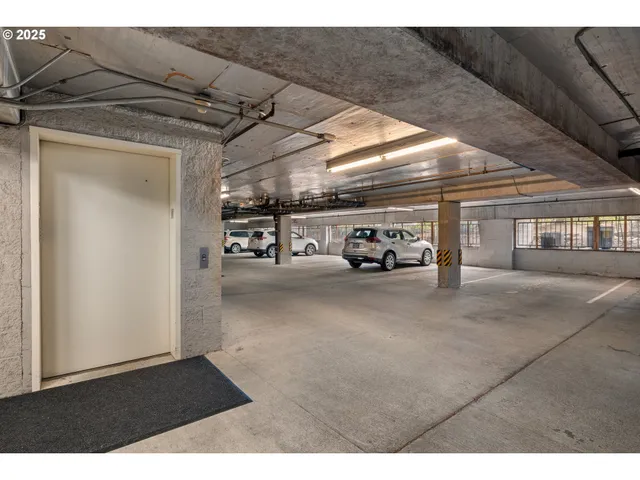 $299,000 | 15420 Northeast Knott Street, Unit 2, Portland, OR 97230