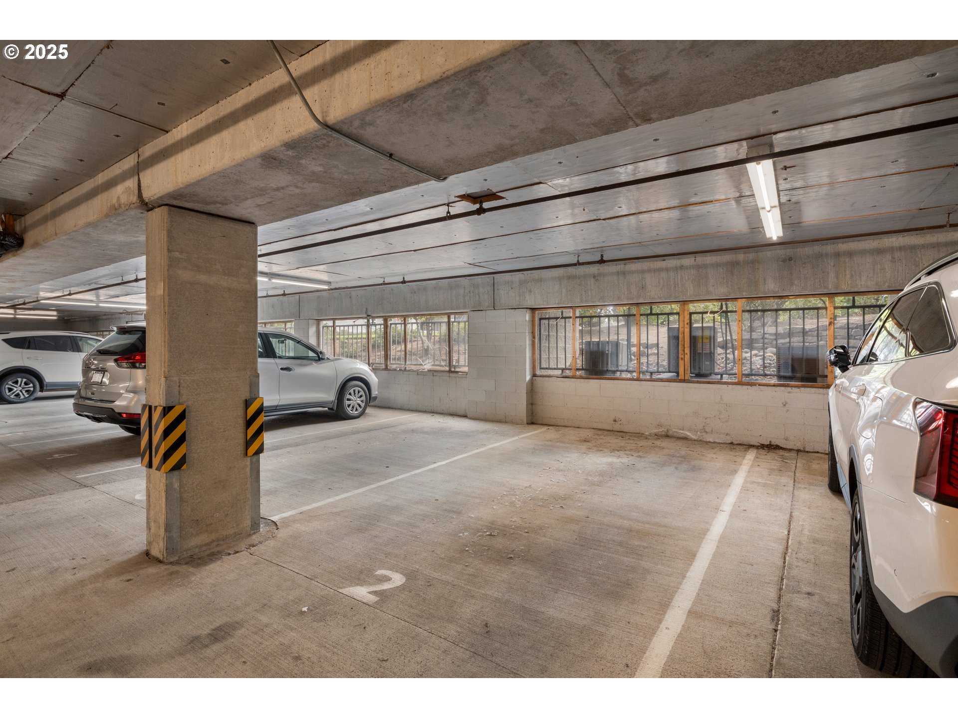 15420 Northeast Knott Street, Unit 2 Portland, OR 97230 - Photo 24 of 30