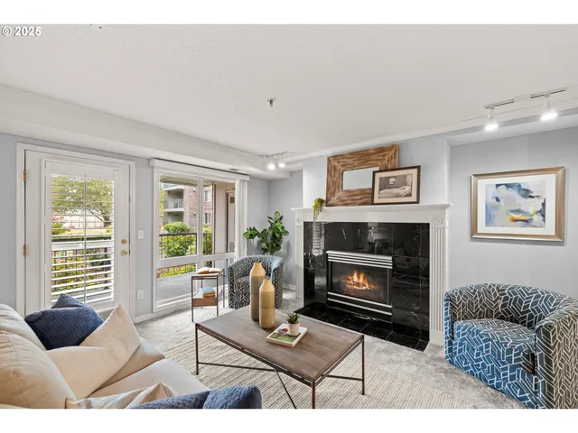 $299,000 | 15420 Northeast Knott Street, Unit 2, Portland, OR 97230