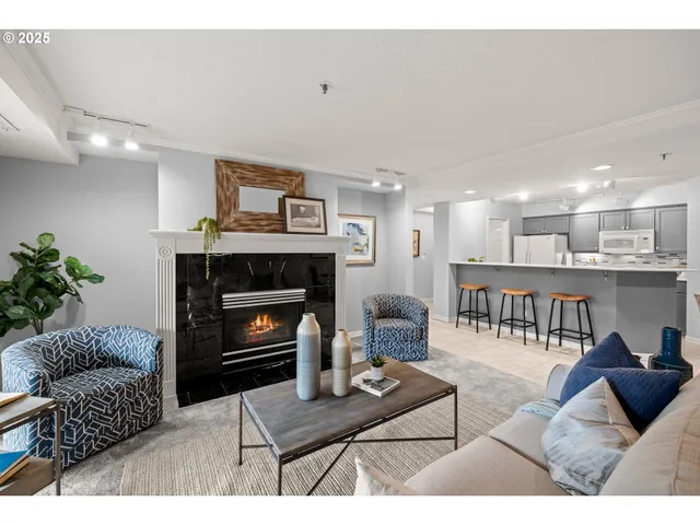 $299,000 | 15420 Northeast Knott Street, Unit 2, Portland, OR 97230