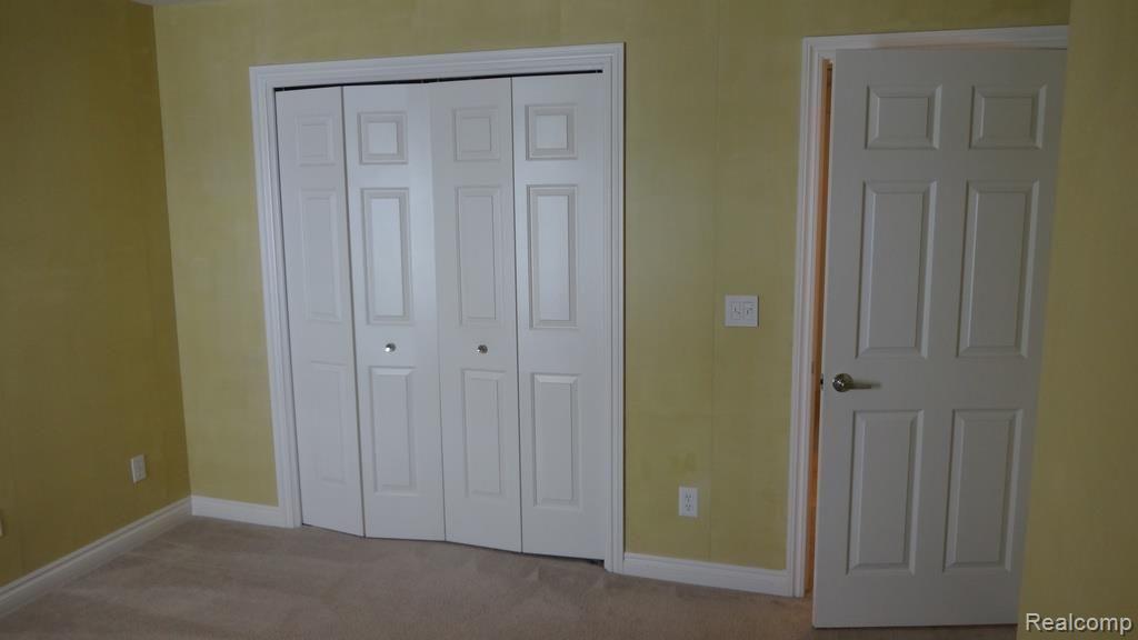 45435 North Stonewood Road Canton, MI 48187 - Photo 15 of 25 021.jpg