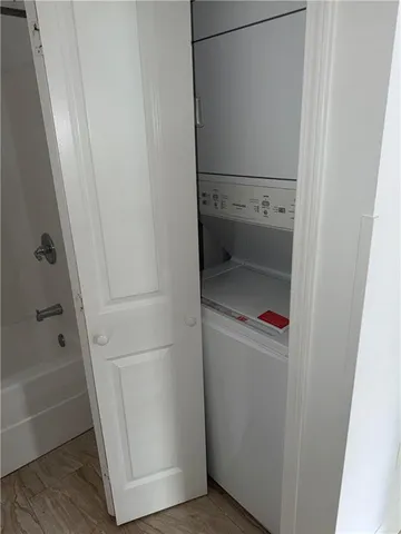 $1,100 | 1116 1/2 5th Street, Unit BACK, Gretna, LA 70053