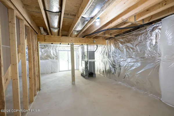 $379,000 | 8321 Utopia Lane, East Stroudsburg, PA 18302