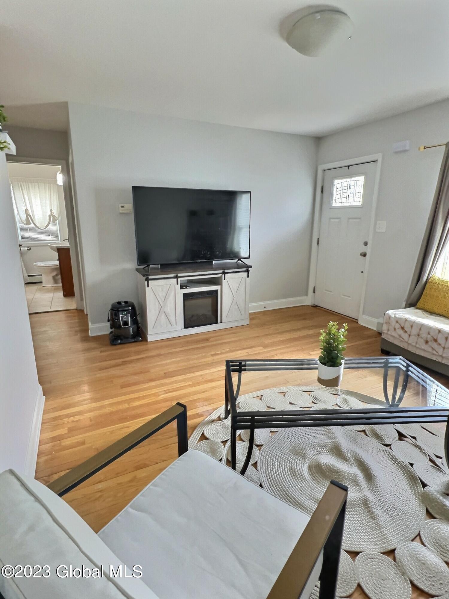 2045 Careleon Road Rotterdam, NY 12303 - Photo 16 of 40 exposio_128286298