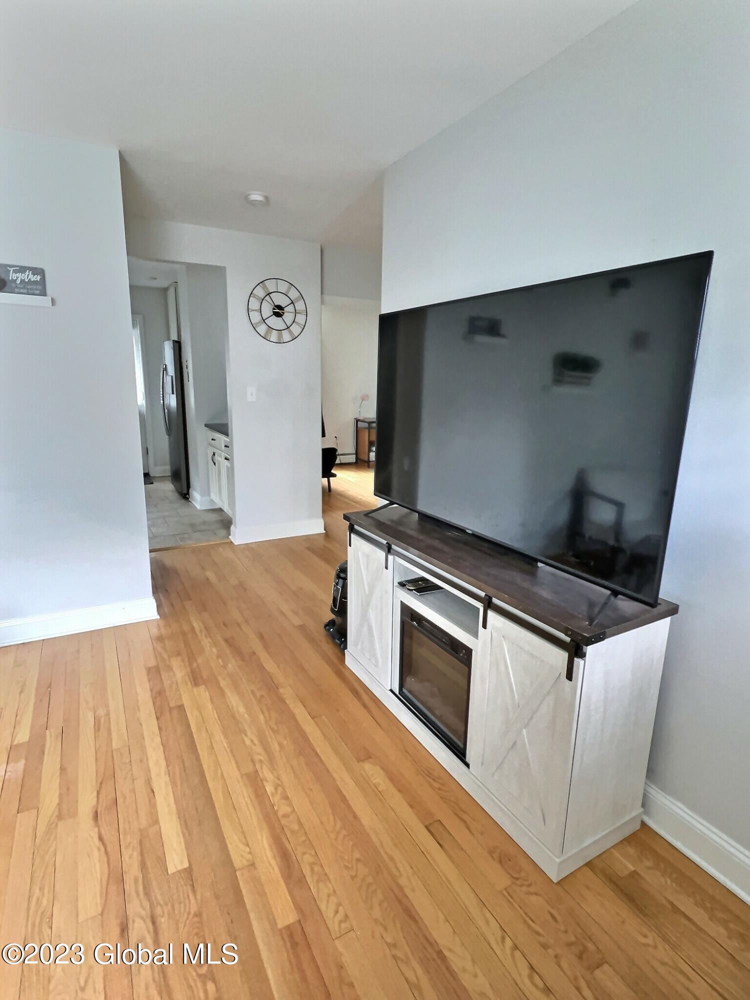 2045 Careleon Road Rotterdam, NY 12303 - Photo 19 of 40 exposio_128286306