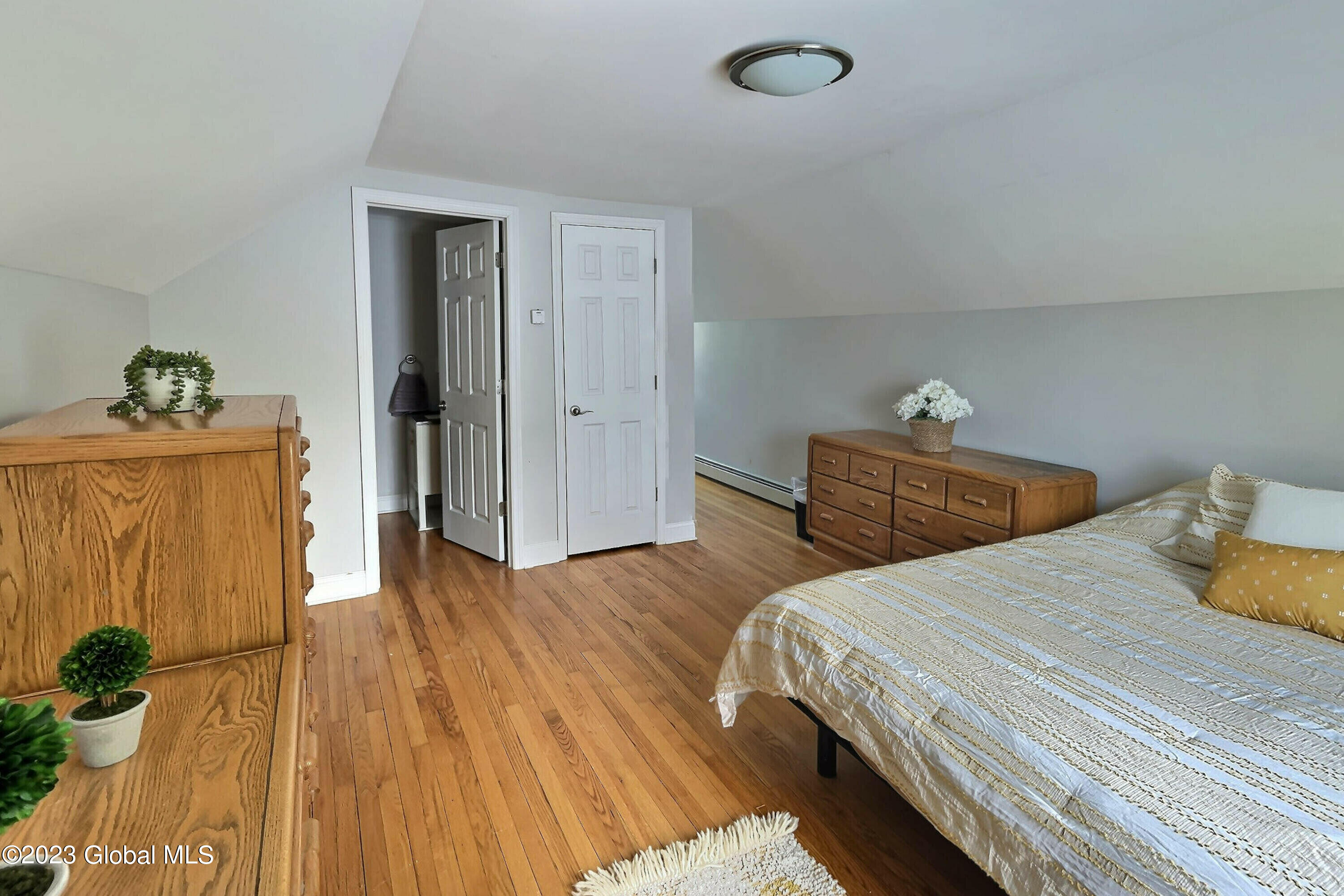 2045 Careleon Road Rotterdam, NY 12303 - Photo 25 of 40 exposio_128286160
